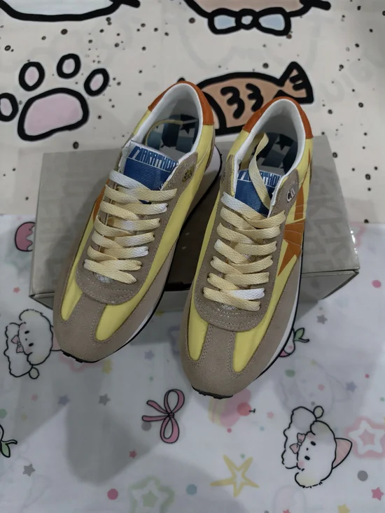 Golden Goose Orange Star Sneakers - Picture 2 of 8